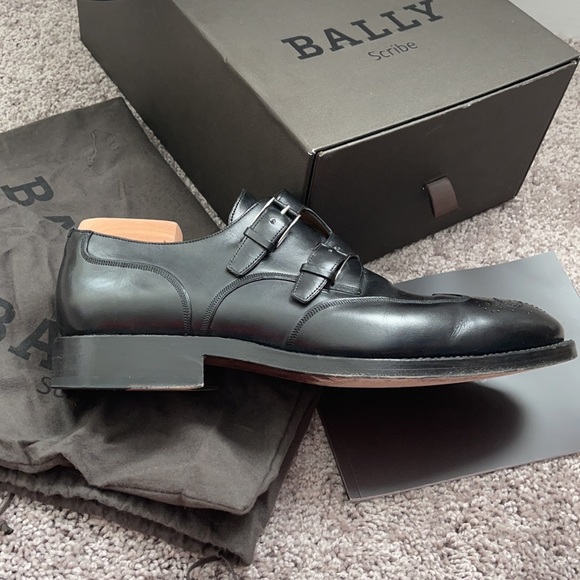 Bally Scribe premium leather shoes made in Switzerland.  10 size. Carefully used main image 4